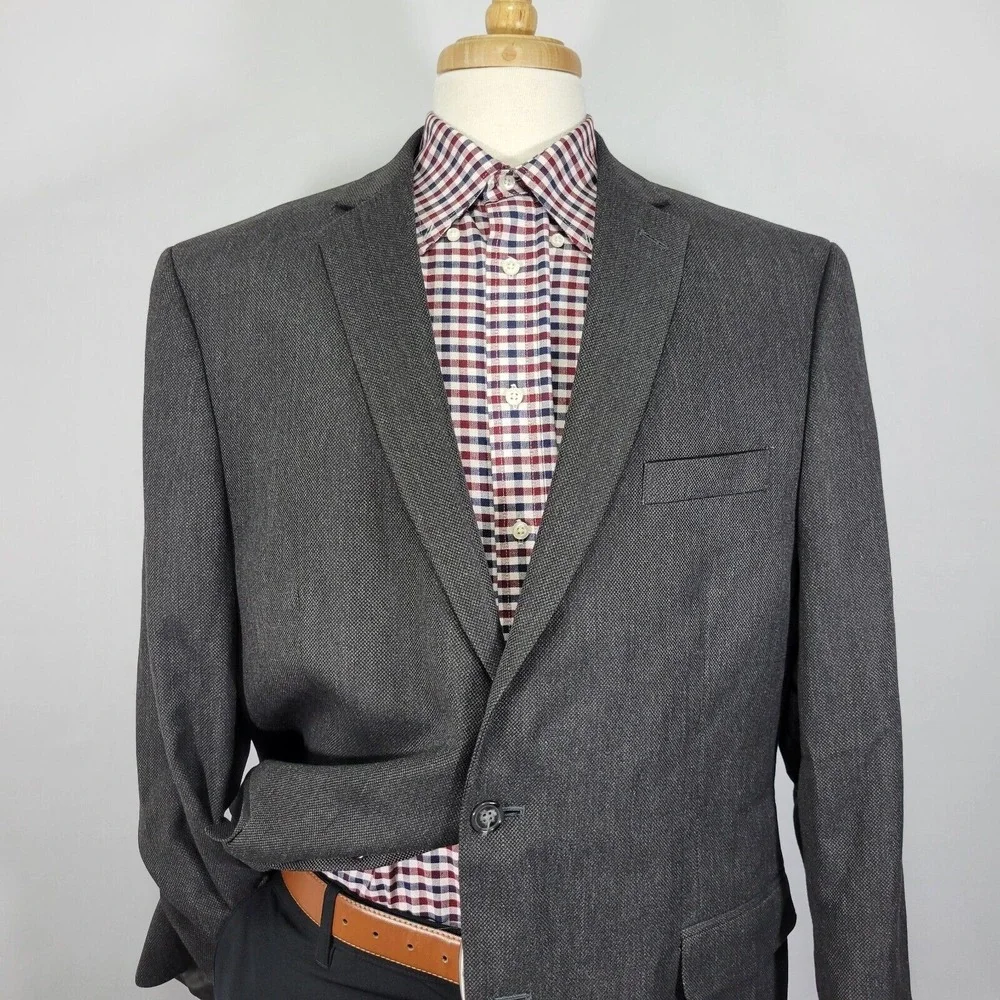 Van Heusen Men's‎ Sport Coat Blazer Two Button Charcoal Gray Poly Viscose 46R